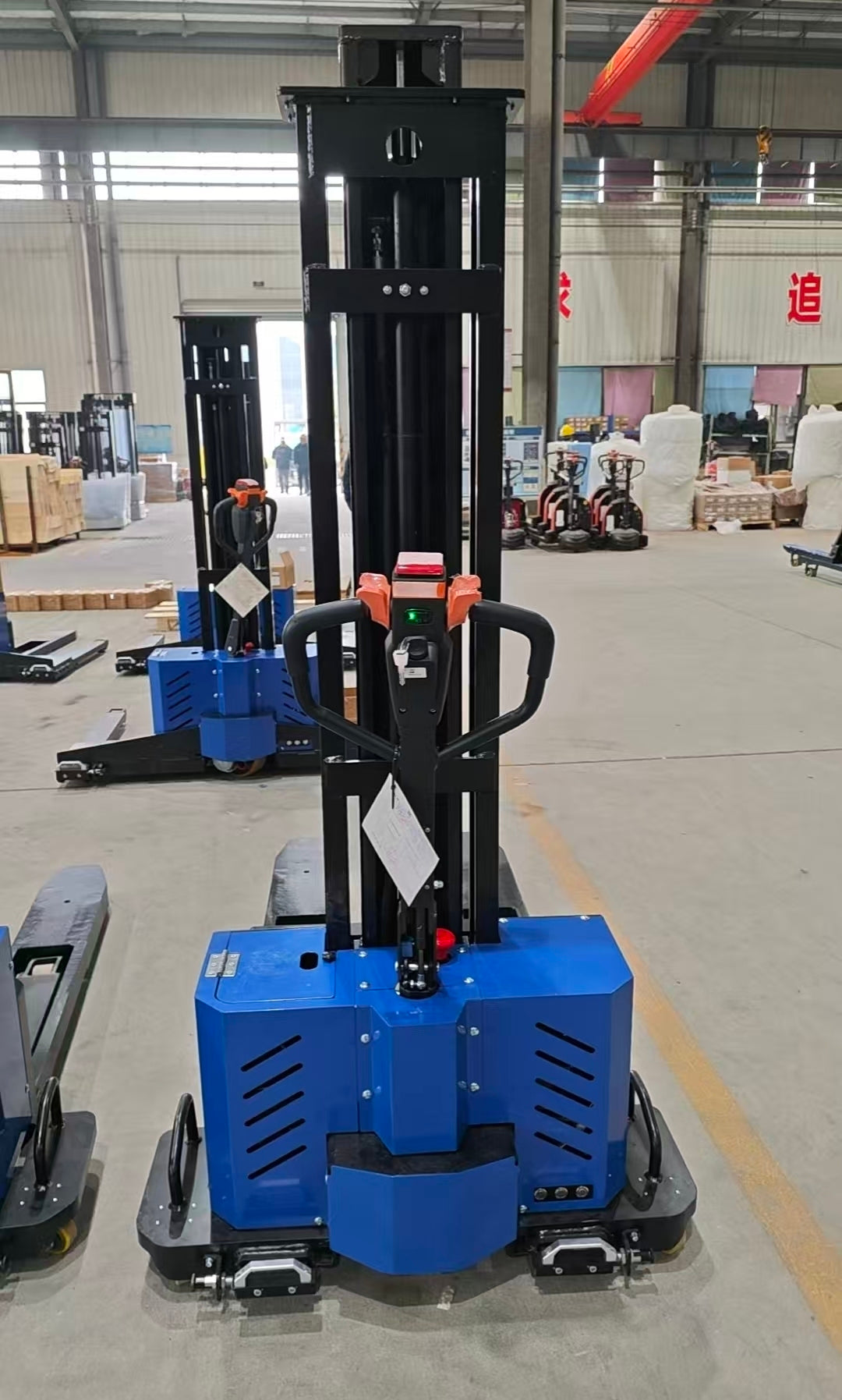#3.2 EZ Mover Self-loading fully Electric staddle legs forklift