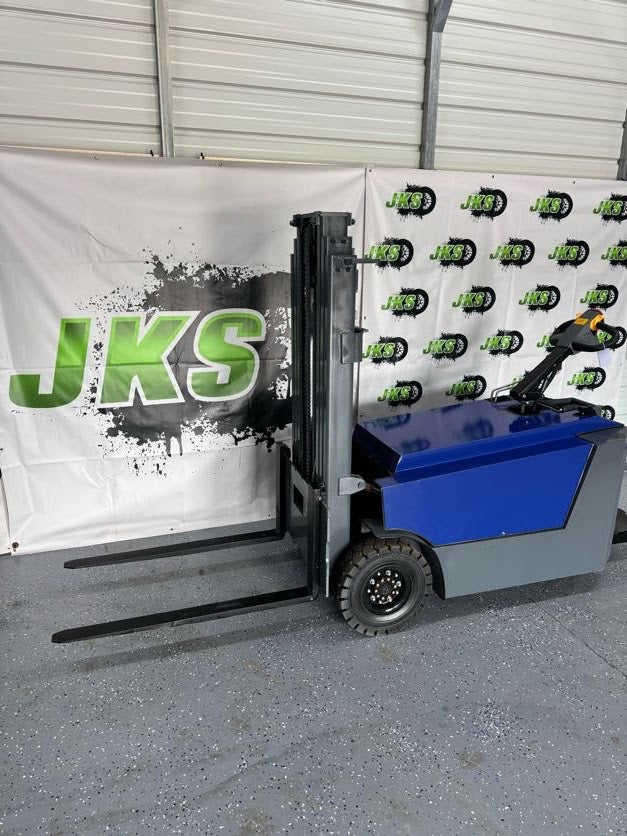 #5 JKS E10 Power Lift Forklift Little Blue