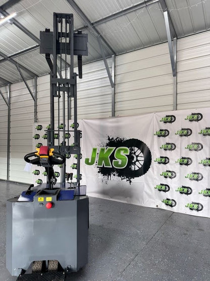 #5 JKS E10 Power Lift Forklift Little Blue