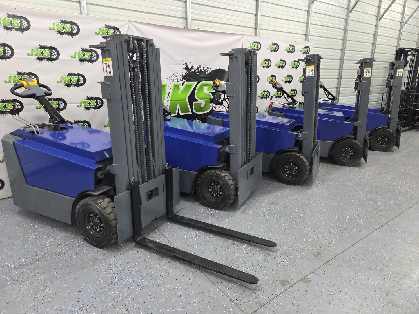 #5 JKS E10 Power Lift Forklift Little Blue
