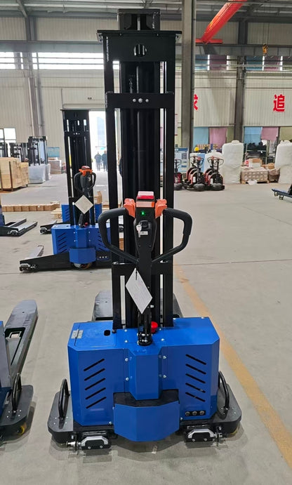 #3.2  EZ Mover Self-loading fully Electric staddle legs forklift