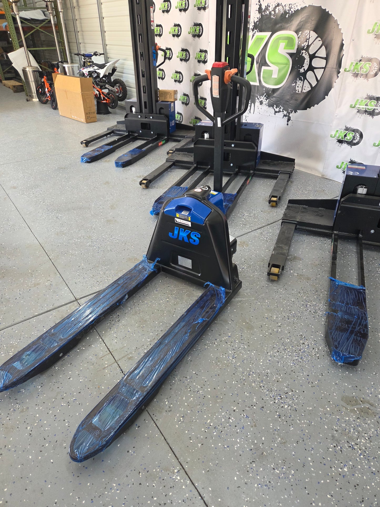 #7.2 JKS Electric Pallet Jack 4400 FREE SHIPPING!!!!