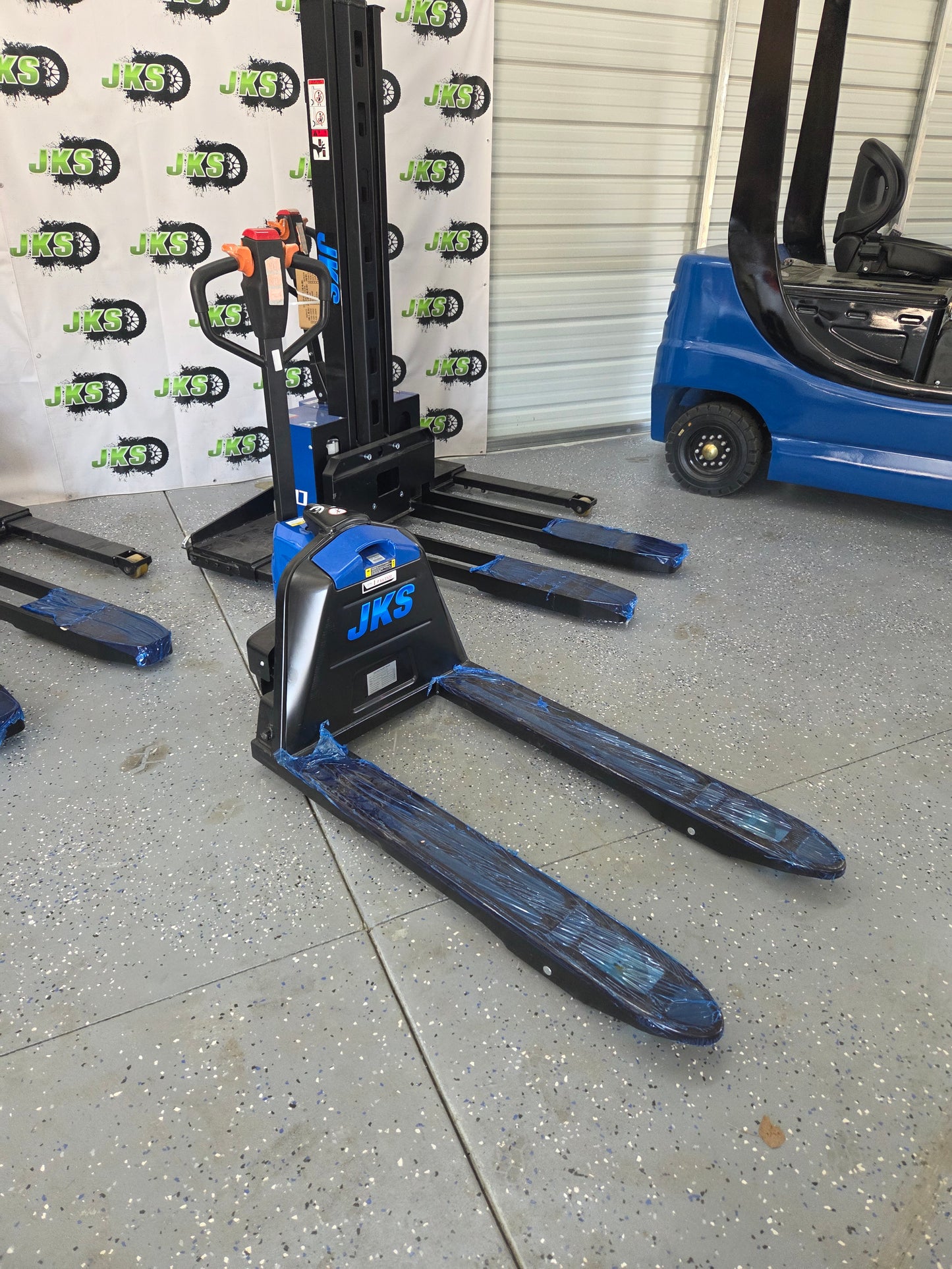 #7.2 JKS Electric Pallet Jack 4400 FREE SHIPPING!!!!