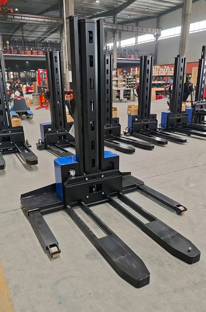 #3.2  EZ Mover Self-loading fully Electric staddle legs forklift