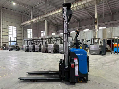 #2.1 Tiny Titan 4400 15FT forklift Standard model with out-riggers